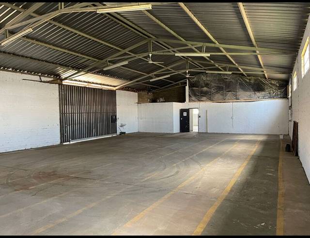 26,880M² BUSINESS FOR SALE IN ZUURFONTEIN